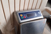 digital Heavy-duty scale with Hygienic design