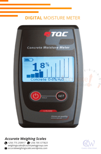 Grain moisture meter equipment with low battery indicator