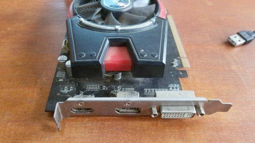 AmD Radeon HD 6670 1GB DDR5