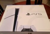 Fs: PS5 Console And DualSense Controller