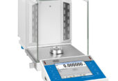 Modern accurate analytical balance digital type