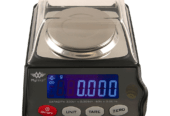 Analytical balances calibration for maintaining accuracy