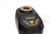 Digital grain moisture meter with external power supply